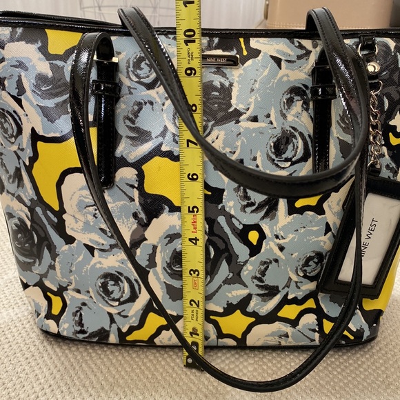 🎉HP🎉Nine West tote bag - Picture 13 of 17